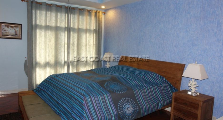 Casa en alquiler de 3 habitaciones en Sattahip, Chonburi