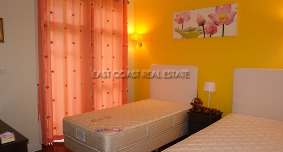 Casa en alquiler de 3 habitaciones en Sattahip, Chonburi