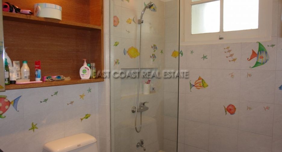 Casa en alquiler de 3 habitaciones en Sattahip, Chonburi