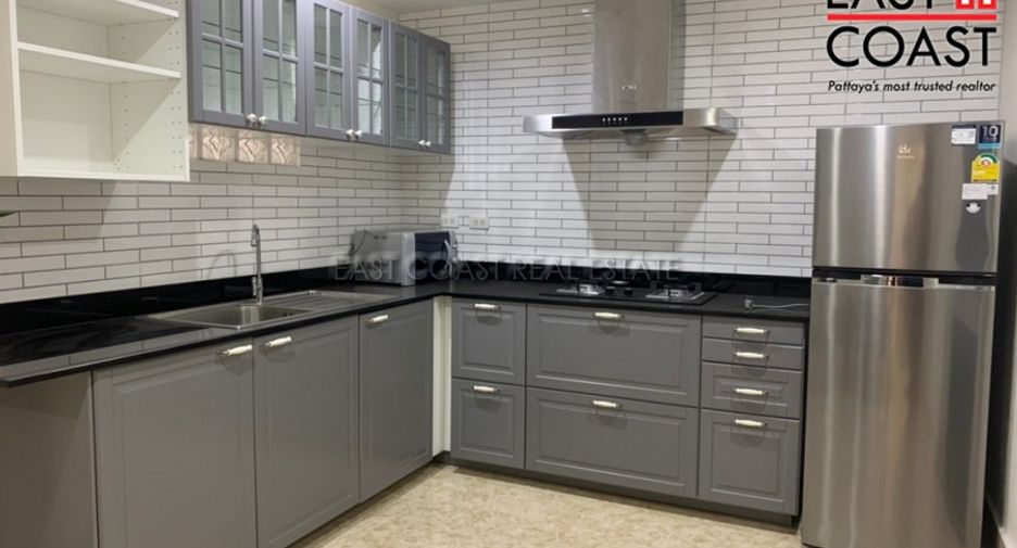 For rent 4 bedrooms house in East Pattaya, Pattaya