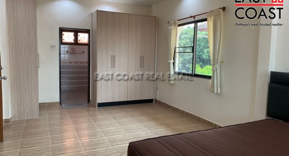 For rent 4 bedrooms house in East Pattaya, Pattaya