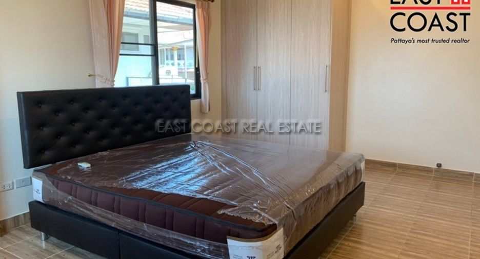 For rent 4 bedrooms house in East Pattaya, Pattaya
