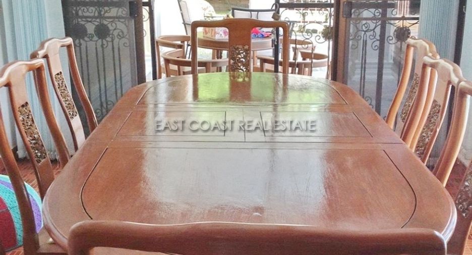 Casa en alquiler de 3 habitaciones en East Pattaya, Pattaya