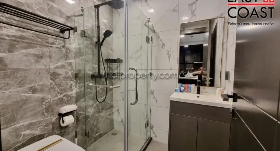 For rent 2 bedrooms condo in Bang Lamung, Chonburi