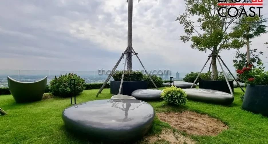 For rent 2 bedrooms condo in Bang Lamung, Chonburi