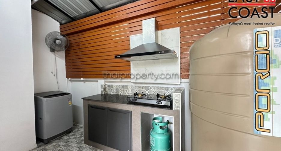 Haus zur Miete mit 3 Zimmer in Bang Lamung, Chonburi