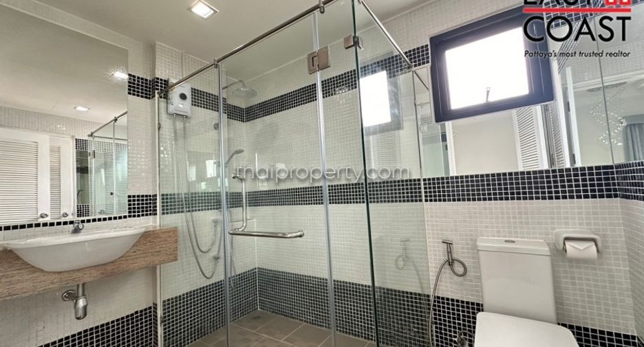 Haus zur Miete mit 3 Zimmer in Bang Lamung, Chonburi