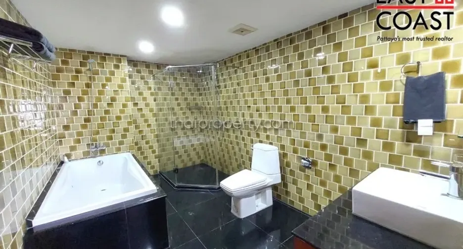 For rent 2 bedrooms condo in Bang Lamung, Chonburi