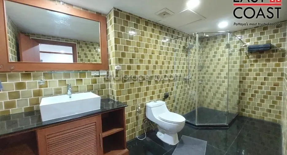 For rent 2 bedrooms condo in Bang Lamung, Chonburi