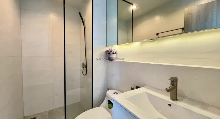 For rent 2 bedrooms condo in Jomtien, Pattaya