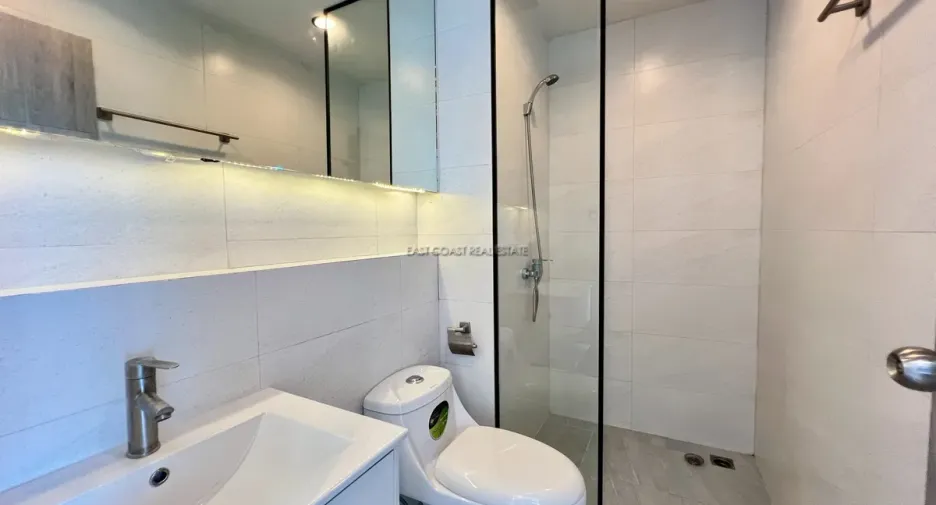 For rent 2 bedrooms condo in Jomtien, Pattaya