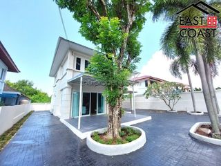 À louer 3 chambres maison à Bang Lamung, Chonburi