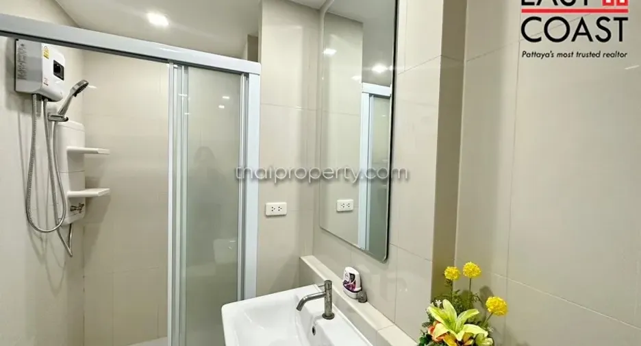 For rent 2 bedrooms condo in Bang Lamung, Chonburi