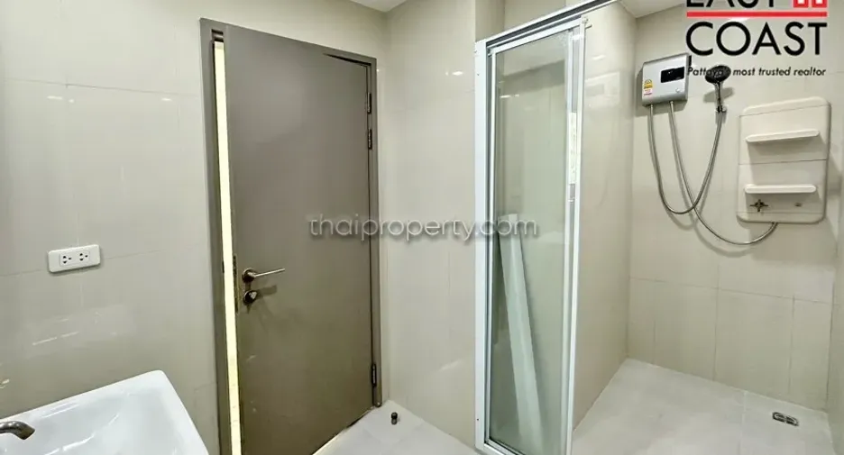 For rent 2 bedrooms condo in Bang Lamung, Chonburi