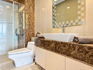 出租 和 出售 1 卧室 公寓 在 Bang Lamung, Chon Buri