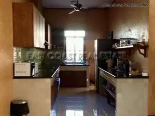 Haus zur Miete mit 1 Zimmer in Bang Lamung, Chonburi