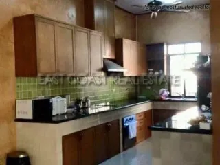 Haus zur Miete mit 1 Zimmer in Bang Lamung, Chonburi
