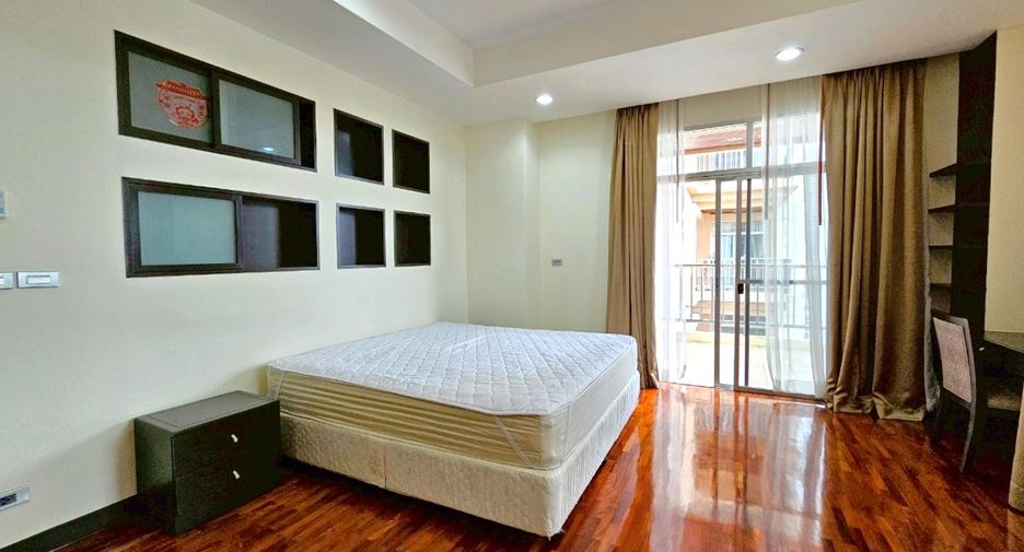For rent 3 ベッドルーム condo in Watthana, Bangkok