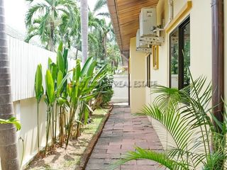 À louer 3 chambres maison à Bang Lamung, Chonburi