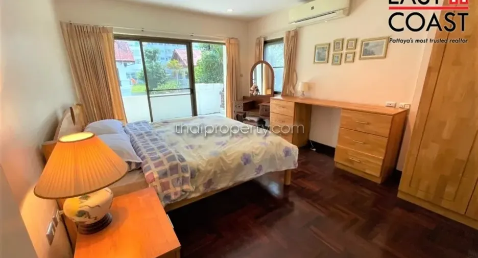 Casa en alquiler de 4 habitaciones en Na Jomtien, Pattaya