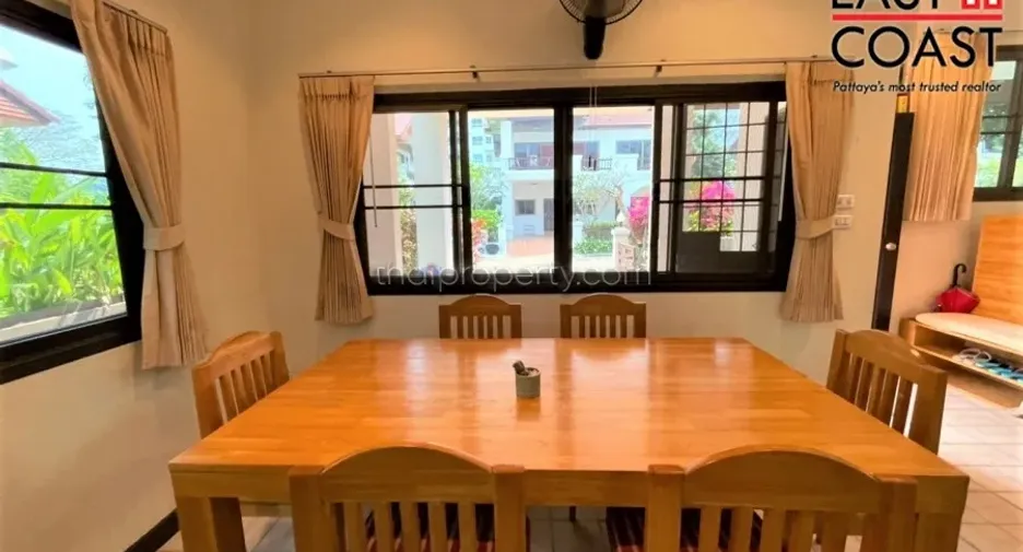 Casa en alquiler de 4 habitaciones en Na Jomtien, Pattaya