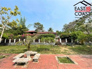 For rent 4 bedrooms house in Na Jomtien, Pattaya