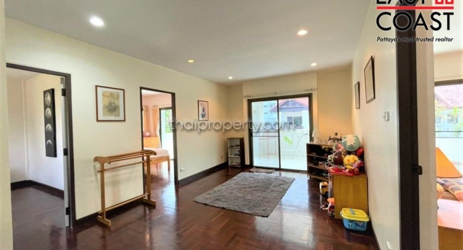 For rent 4 bedrooms house in Sattahip, Chonburi
