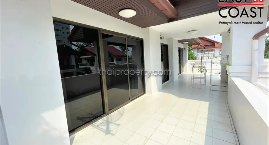 Casa en alquiler de 4 habitaciones en Na Jomtien, Pattaya
