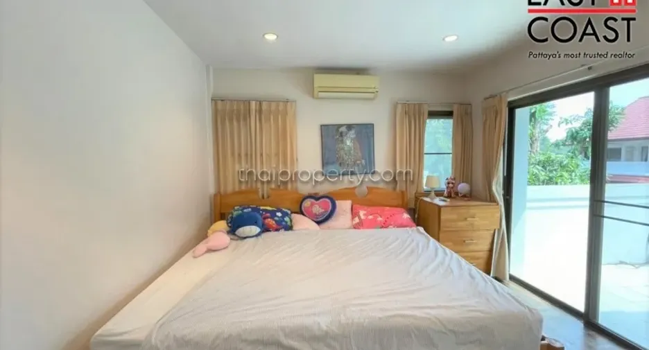 Casa en alquiler de 4 habitaciones en Na Jomtien, Pattaya