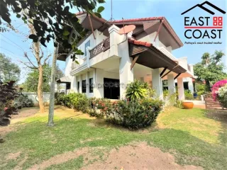 Casa en alquiler de 4 habitaciones en Na Jomtien, Pattaya