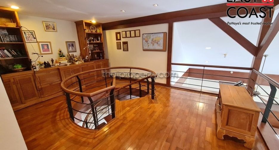 For rent 2 bedrooms condo in Bang Lamung, Chonburi