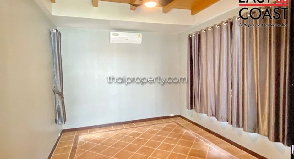 For rent 4 bedrooms house in East Pattaya, Pattaya