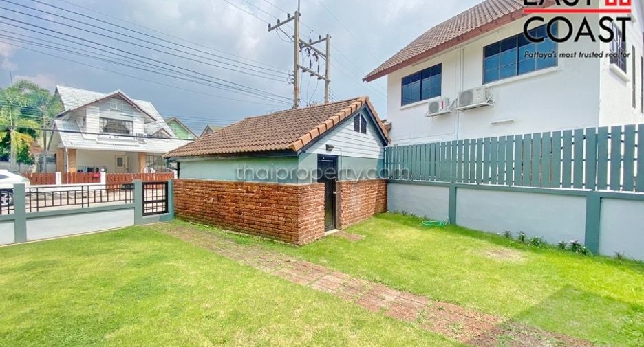 For rent 4 bedrooms house in East Pattaya, Pattaya