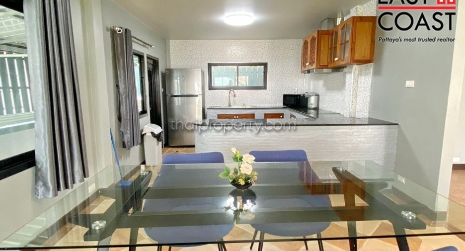 For rent 4 bedrooms house in East Pattaya, Pattaya
