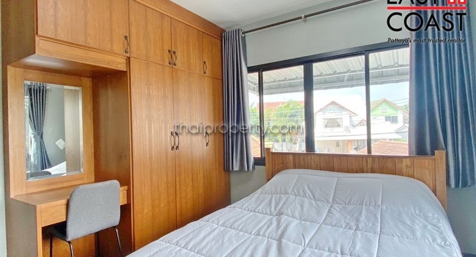 For rent 4 bedrooms house in East Pattaya, Pattaya