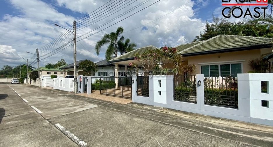 Haus zur Miete mit 3 Zimmer in Bang Lamung, Chonburi