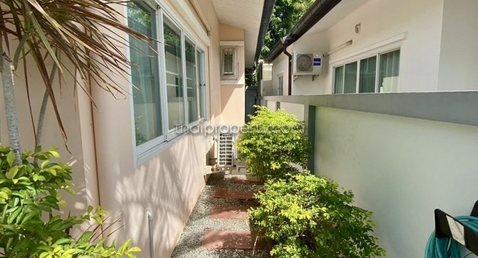 Haus zur Miete mit 3 Zimmer in Bang Lamung, Chonburi
