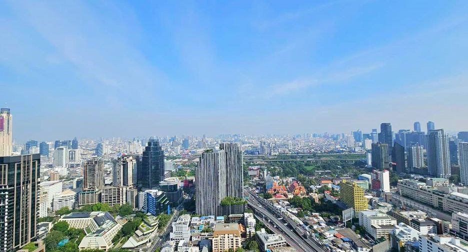 For rent and for sale 1 bed condo in Pathum Wan, Bangkok
