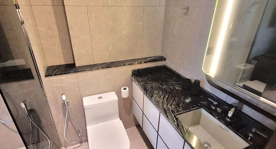 Wohnung zur Miete mit 2 Zimmer in Watthana, Bangkok
