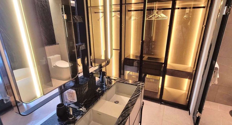 Wohnung zur Miete mit 2 Zimmer in Watthana, Bangkok