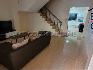 Casa en alquiler de 4 habitaciones en Bang Lamung, Chonburi