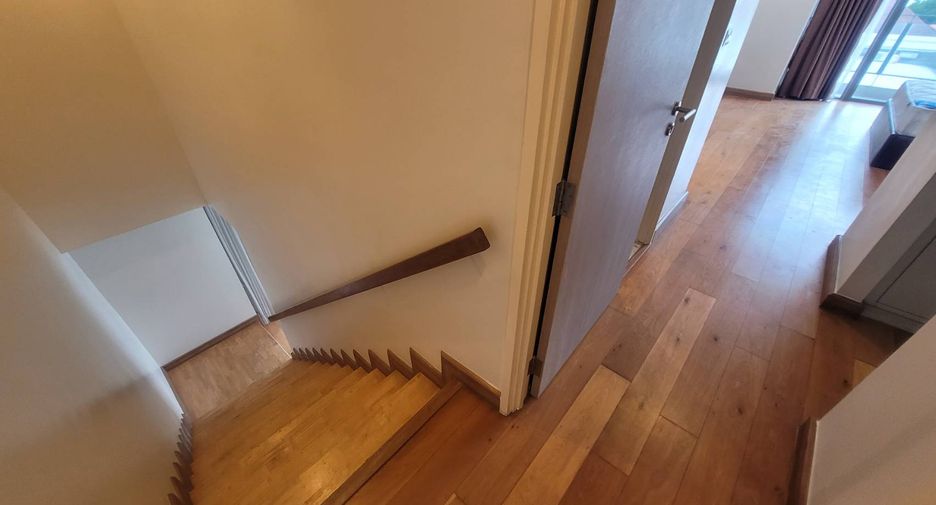Wohnung zur Miete und zum Kauf mit 2 Zimmer in Watthana, Bangkok