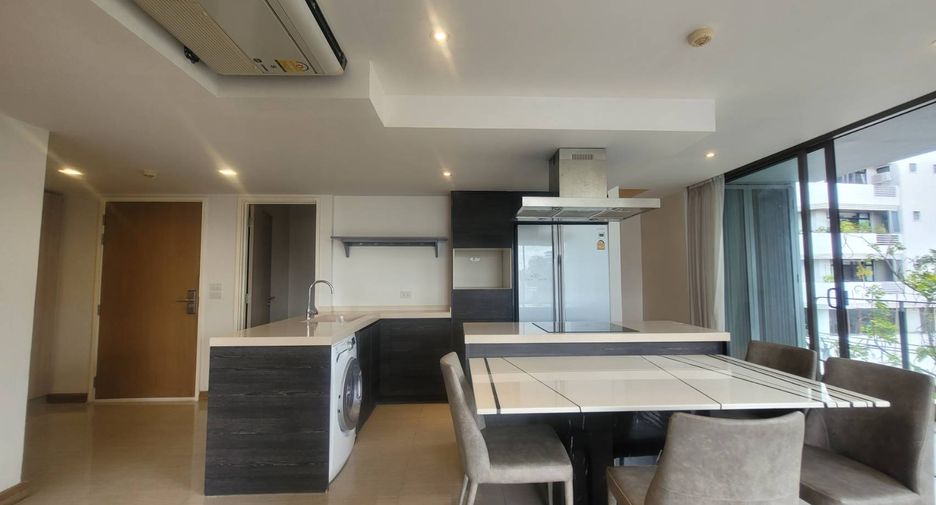 Wohnung zur Miete und zum Kauf mit 2 Zimmer in Watthana, Bangkok