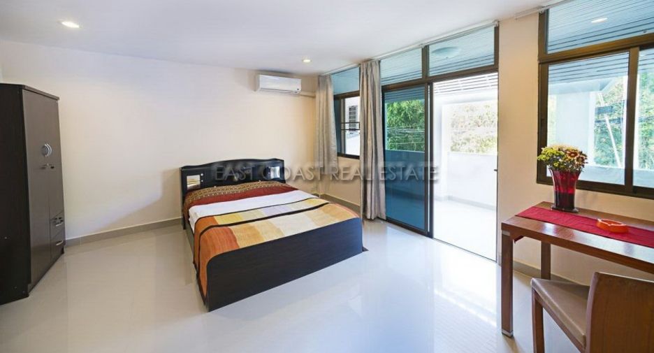 À louer 4 chambres maison à Bang Lamung, Chonburi