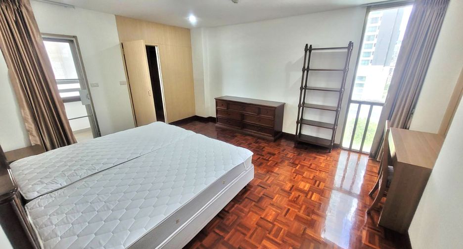 For rent 3 ベッドルーム condo in Watthana, Bangkok