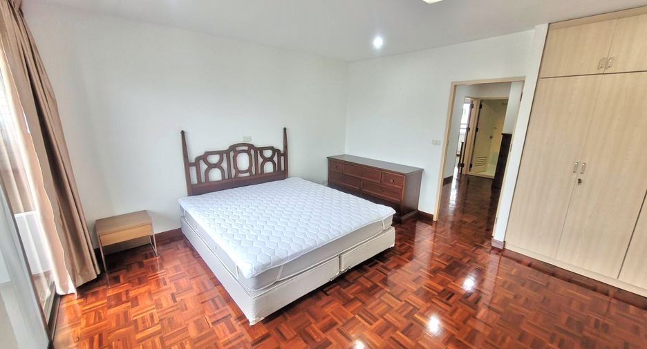 For rent 3 ベッドルーム condo in Watthana, Bangkok