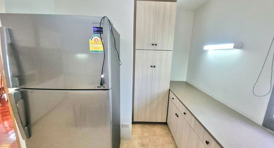 For rent 3 ベッドルーム condo in Watthana, Bangkok