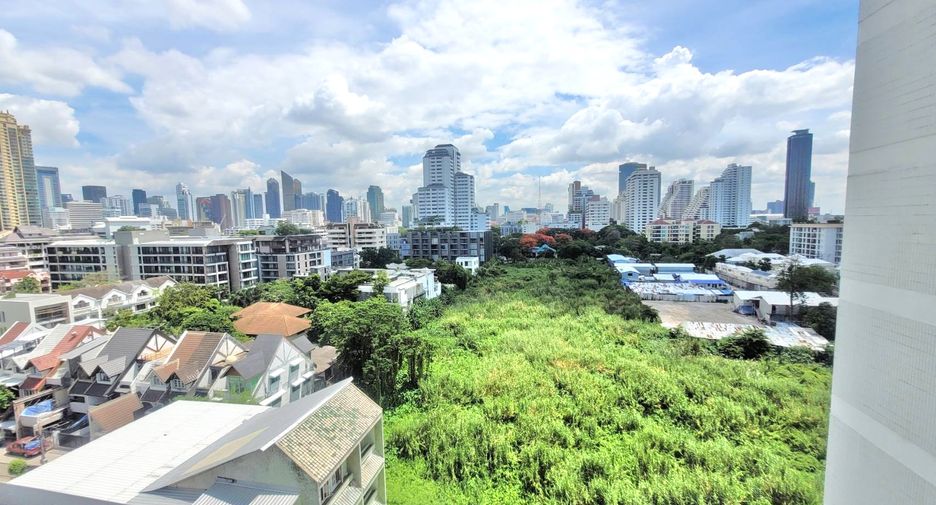 For rent 3 ベッドルーム condo in Watthana, Bangkok