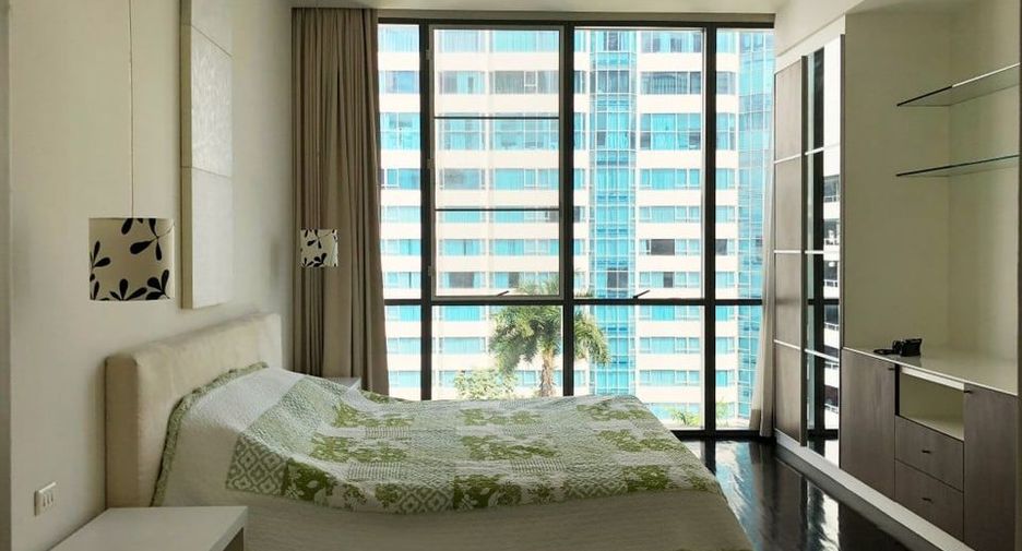 À louer 3 chambres condo à Khlong Toei, Bangkok