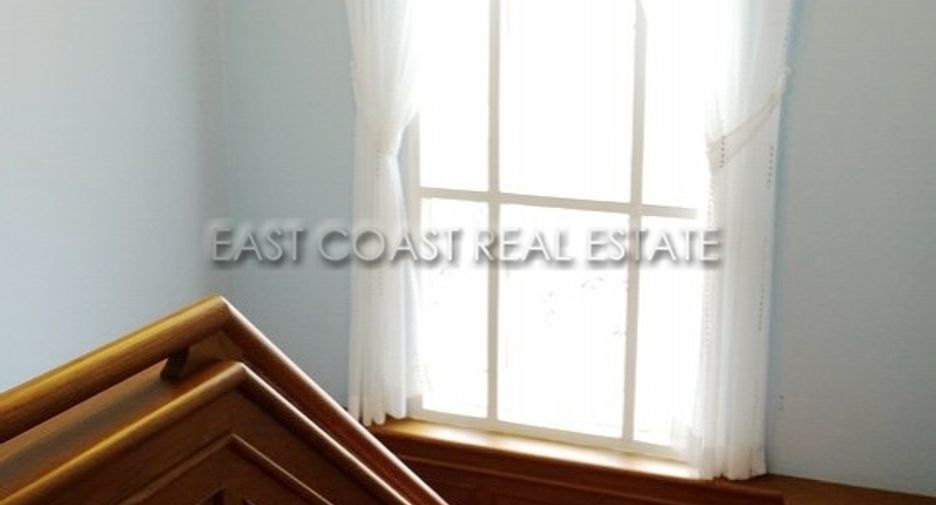 For rent 4 bedrooms house in East Pattaya, Pattaya